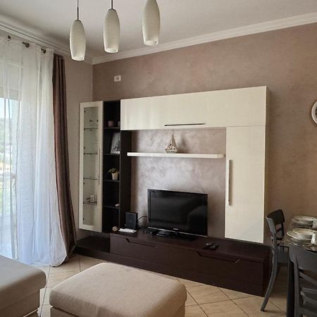 Elegant Apartment In Lungomare - N 23 Vlorë Eksteriør billede
