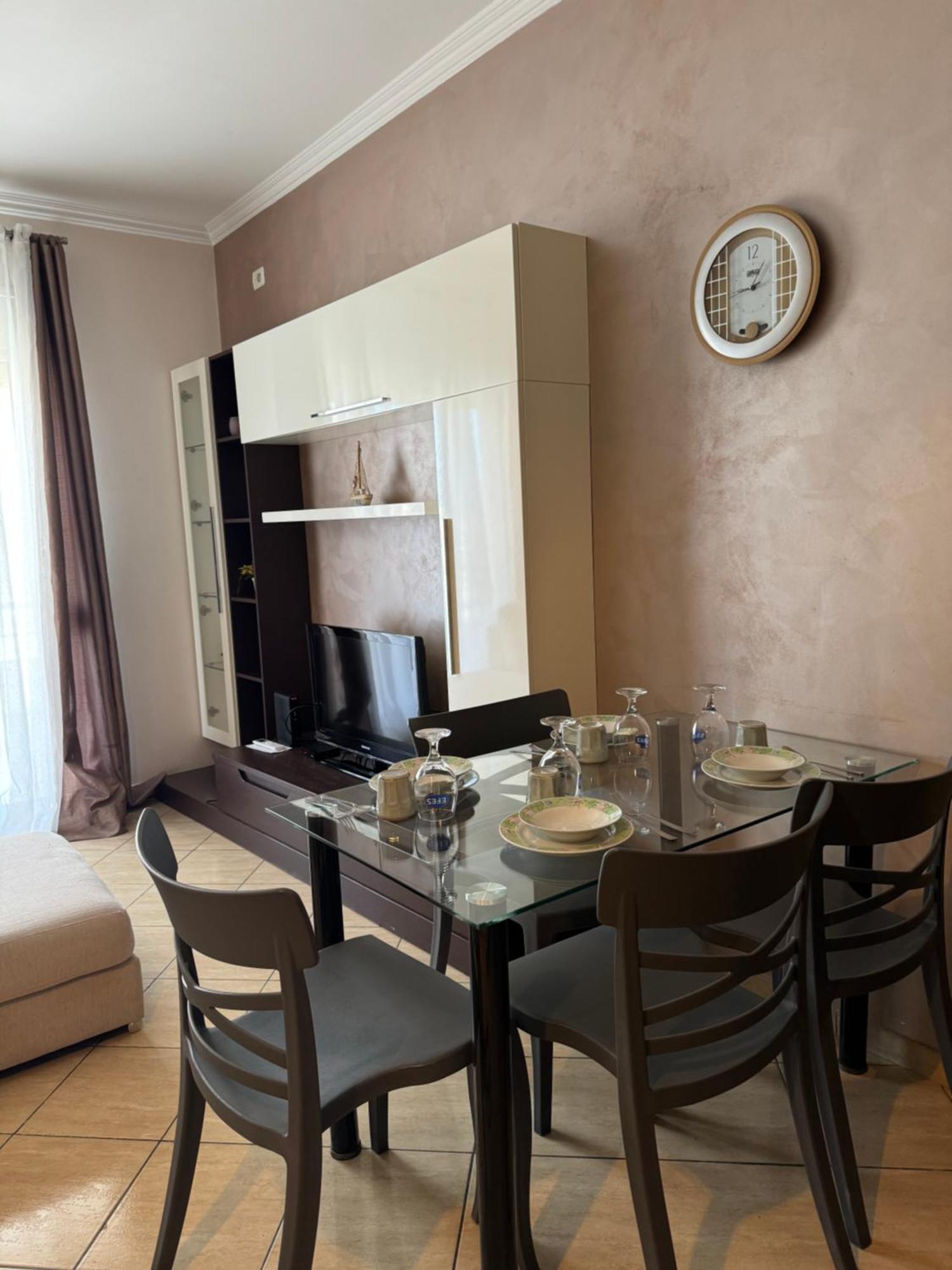 Elegant Apartment In Lungomare - N 23 Vlorë Eksteriør billede